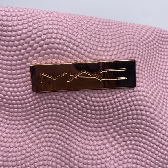 MAC Mini Pink Pebble Cosmetics Bag - Picture 11 of 11